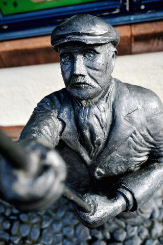 50083251t002.jpg.gallery