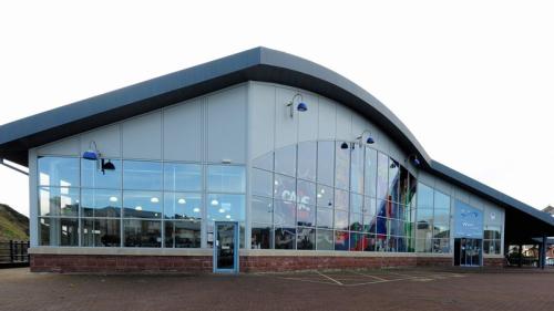 the wave new gym 001.jpg  800x450 q85 crop subject location-24001200 subsampling-2